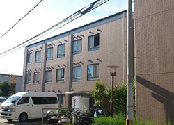そんぽの家豊中南曽根GHの外観
