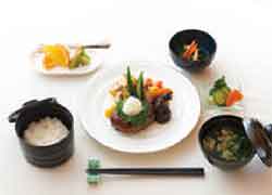リアンレーヴ新所沢の食事例
